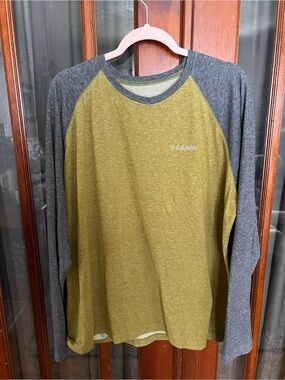 Columbia Olive Green and Charcoal Long-Sleeve Raglan Shirt